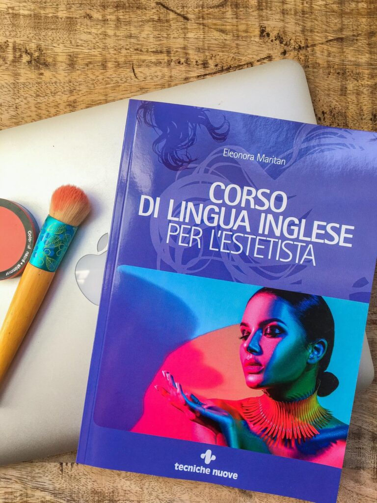 Corso di lingua inglese per l'estetista libro